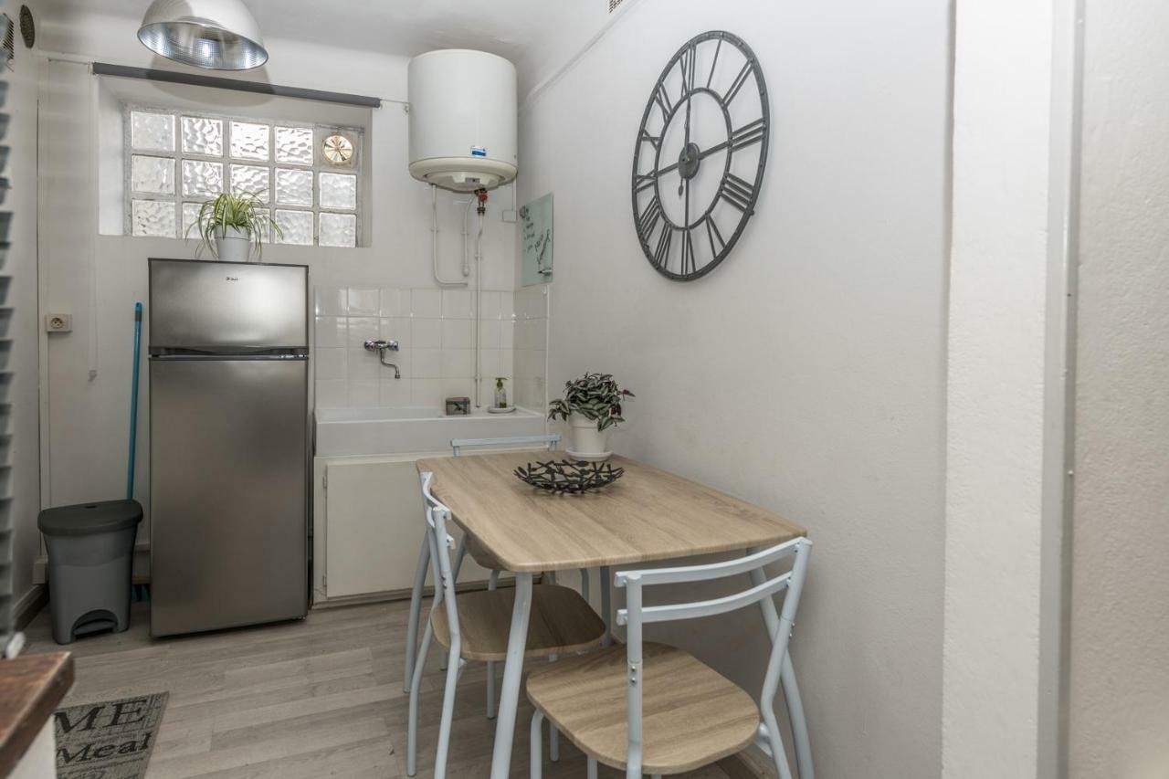 Studio Avec Vue Sur Les Arenes Арл Екстериор снимка